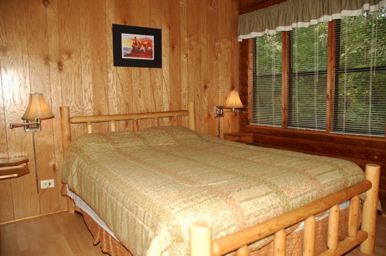 Carolina Landing Camping Resort Deluxe Cabin 4 Fair Play Eksteriør billede